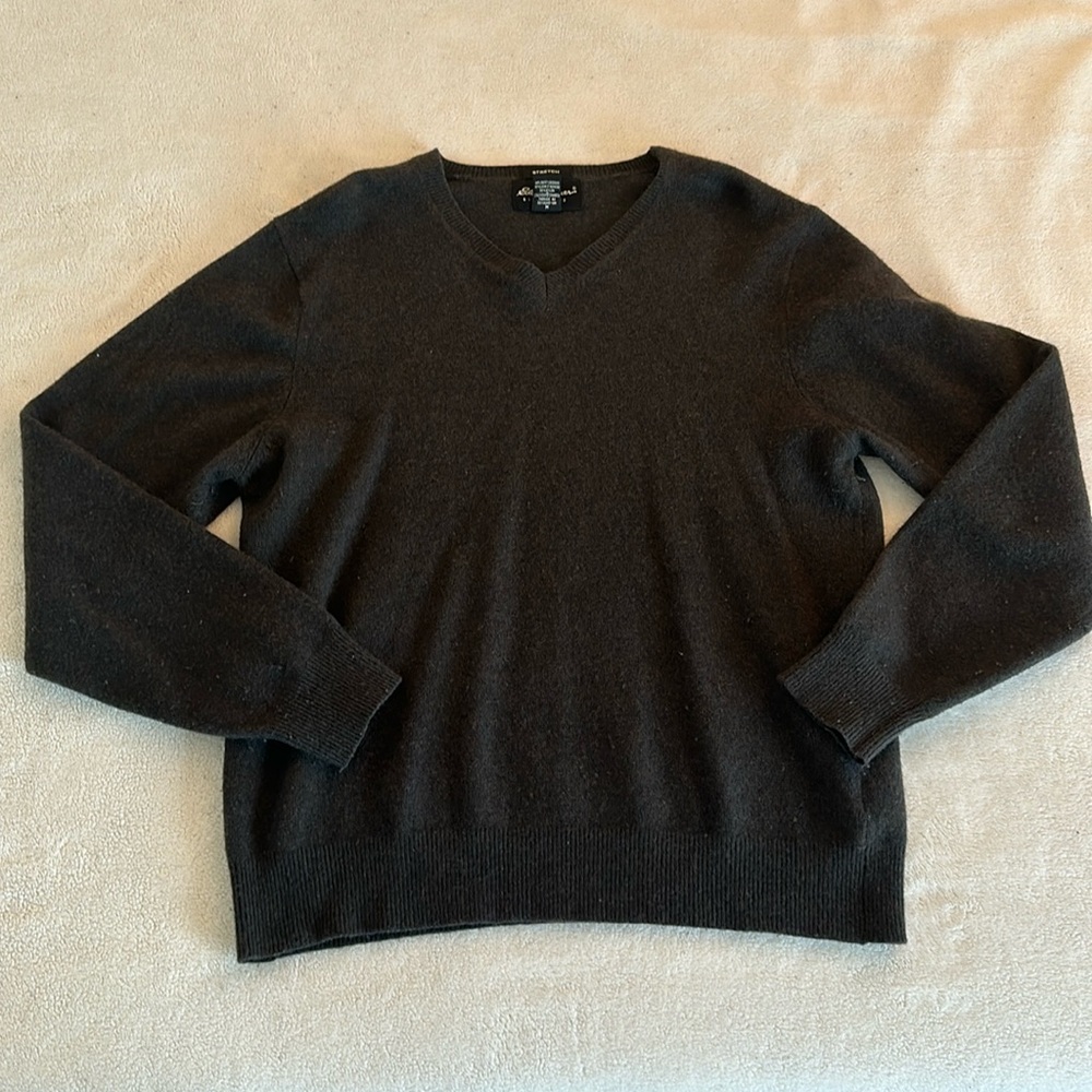 Eddie Bauer Virgin/ Pure New Wool Pullover Sweater, Moss Green - Men’s Medium
